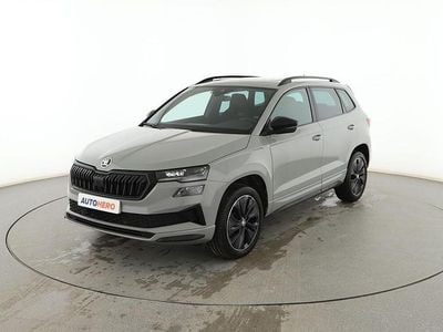 Gris Usado 2022 Skoda Karoq SportLine SUV | 25.799 € (Precio justo)