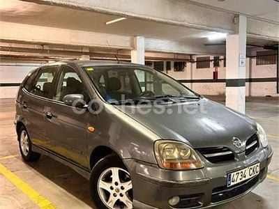 Gris / plata Usado 2003 Nissan Almera Tino Acenta Monovolumen | 1850 €