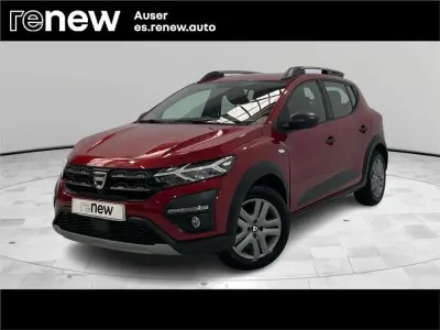 Usado Dacia Sandero Essentiel 91 CV (66 kW) 2021 Rojo Utilitario