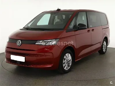 Usado VW Multivan 150 CV (110 kW) 2022 Rojo Monovolumen