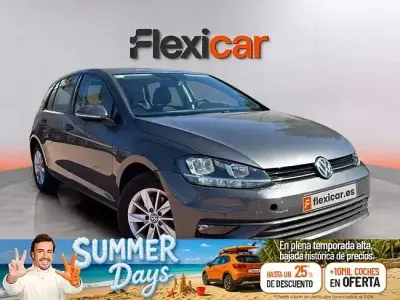 Usado VW Golf VII Advance 115 CV (84 kW) 2019 Gris Berlina