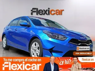 Usado Kia Ceed 100 CV (73 kW) 2021 Azul Utilitario