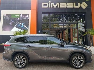 Usado Toyota Highlander Advance 246 CV (180 kW) 2021 Gris / plata SUV