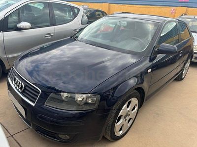 Usado Audi A3 Attraction 140 CV (102 kW) 2003 Azul Utilitario