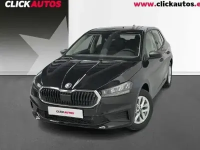 Käytetty Skoda Fabia Essence 95 HP (69 kW) 2025 Hopea Viistoperä