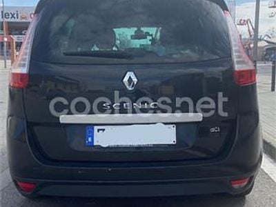 Usado Renault Scénic III Bose Edition 130 CV (95 kW) 2011 Negro Monovolumen