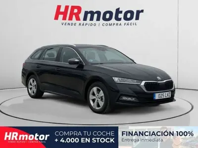 Usado Skoda Octavia Ambition 150 HP (110 kW) 2022 Preto Citadino