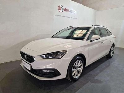Usado Seat Leon ST Style 150 CV (110 kW) 2021 Blanco Familiar