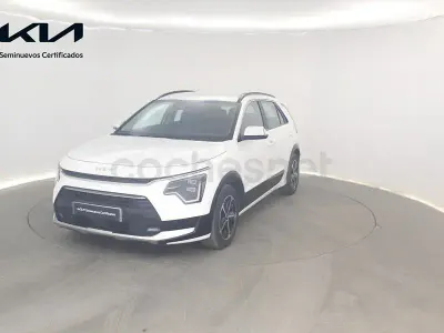 Usado Kia Niro 129 CV (94 kW) 2025 Blanco SUV