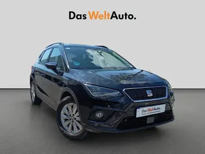 Usado Seat Arona Ecomotive 95 CV (69 kW) 2020 Negro SUV