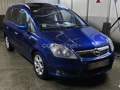 Usado Opel Zafira Cosmo 120 CV (88 kW) 2006 Azul Monovolumen