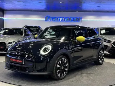 Usado Mini Cooper SE 135 kW (184 CV) 2022 Negro Utilitario