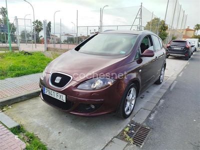 Usado Seat Altea XL 140 CV (102 kW) 2007 Granate Monovolumen