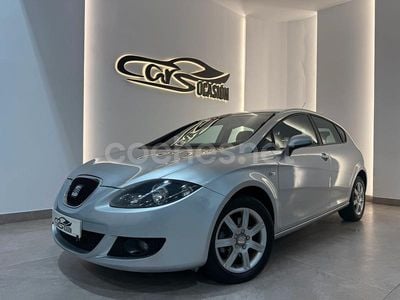 Usado Seat Leon 140 CV (102 kW) 2007 Gris / plata Berlina