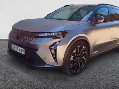 Usado Renault Scenic E-Tech Esprit Alpine 160 kW (218 CV) 2025 SUV