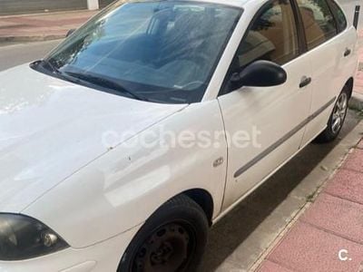 Blanco Usado 2002 Seat Ibiza Sport Berlina | 2100 € (Precio justo)