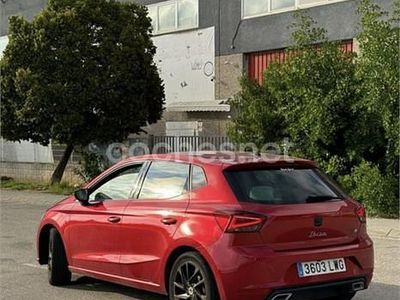 Usado Seat Ibiza FR 110 CV (80 kW) 2022 Granate Utilitario