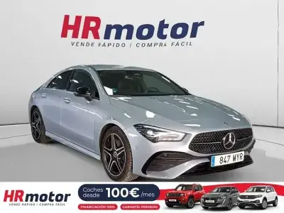 Usado Mercedes CLA200 163 CV (119 kW) 2025 Gris Berlina
