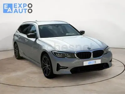 Usado BMW 320 Comfort Edition 190 CV (139 kW) 2020 Gris / plata Familiar