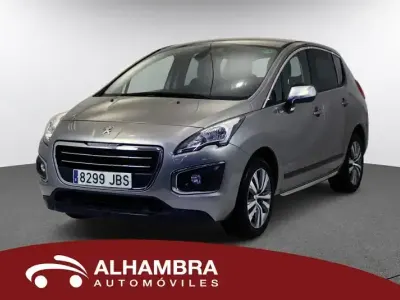 Usado Peugeot 3008 Style 120 CV (88 kW) 2015 Beige Familiar