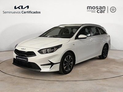 Blanco Usado 2025 Kia Ceed Utilitario | 21.900 € (Un poco caro)
