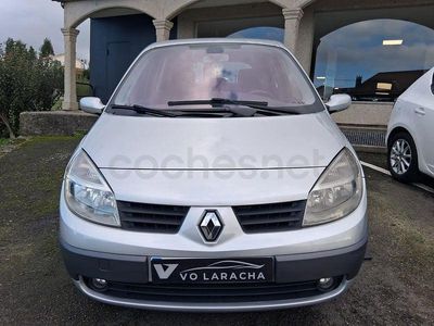 Usado Renault Scénic II Authentique 115 CV (84 kW) 2005 Gris / plata Monovolumen