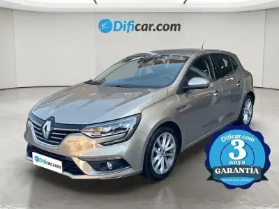Usado Renault Mégane 131 CV (96 kW) 2018 Beige