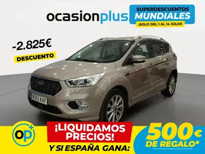 Usado Ford Kuga Vignale 150 CV (110 kW) 2018 Beige SUV