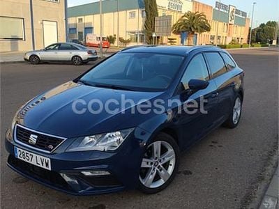 Usado Seat Leon ST FR 150 CV (110 kW) 2018 Azul Familiar