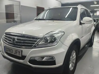 Usado SsangYong Rexton 155 CV (114 kW) 2015 Blanco SUV