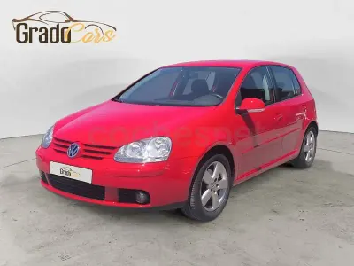 Usado VW Golf V Sportline 105 CV (77 kW) 2007 Rojo Berlina