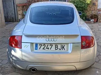 Begagnad Audi TT 180 HK (132 kW) 2000 Grå Sportkupé