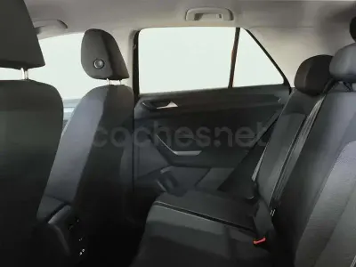 Usado VW T-Roc Advance 150 CV (110 kW) 2021 Negro SUV