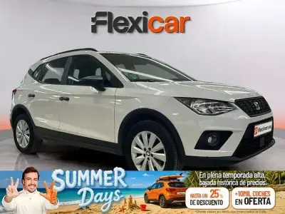 Usado Seat Arona Ecomotive 95 CV (69 kW) 2018 Blanco SUV