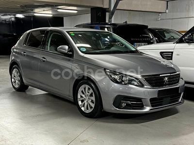 Usado Peugeot 308 Style 130 CV (95 kW) 2018 Gris / plata Berlina