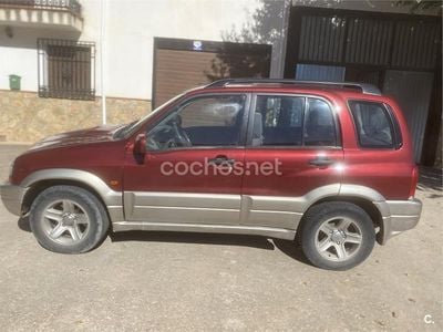 Granate Usado 2002 Suzuki Grand Vitara SUV | 7500 €