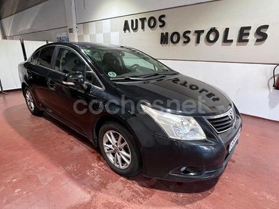 Usado Toyota Avensis Executive 124 CV (91 kW) 2011 Negro Berlina