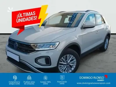 Usado VW T-Roc 110 CV (80 kW) 2023 Gris SUV