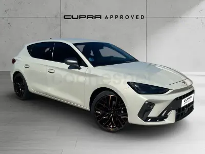 Usado Cupra Leon 150 CV (110 kW) 2024 Gris / plata Berlina