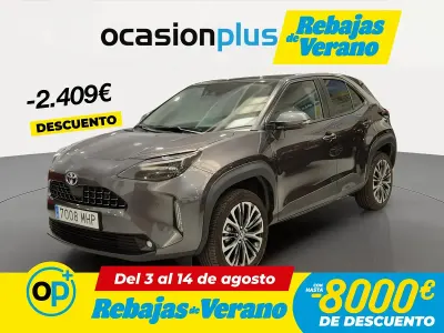Usado Toyota Yaris Cross Style 116 CV (85 kW) 2023 Gris SUV