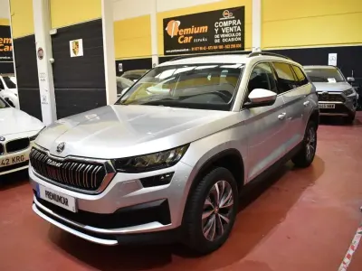 Usado Skoda Kodiaq Style 150 CV (110 kW) 2023 Plateado SUV