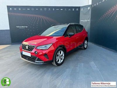 Używany Seat Arona FR 110 KM (80 kW) 2023 Czerwony SUV