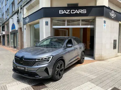 Usado Renault Austral Techno Esprit Alpine 158 CV (116 kW) 2023 Gris / plata SUV