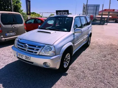 Usado Suzuki Grand Vitara 110 CV (80 kW) 2005 Gris SUV