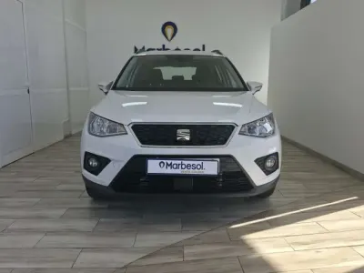 Usado Seat Arona Ecomotive 110 CV (80 kW) 2021 Blanco SUV