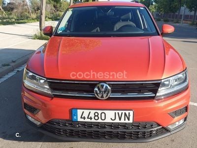 Usado VW Tiguan Edition 125 CV (91 kW) 2016 Naranja SUV