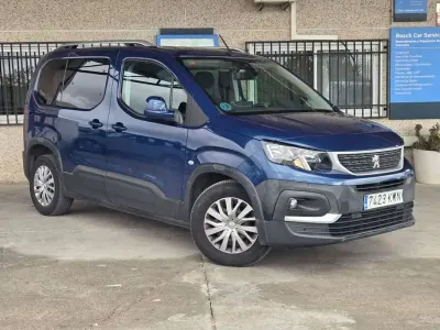 Usado Peugeot Rifter Active 99 CV (72 kW) 2019 Azul Monovolumen