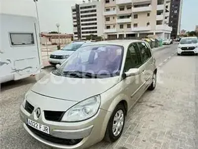 Usado Renault Scénic II 105 CV (77 kW) 2006 Beige Monovolumen
