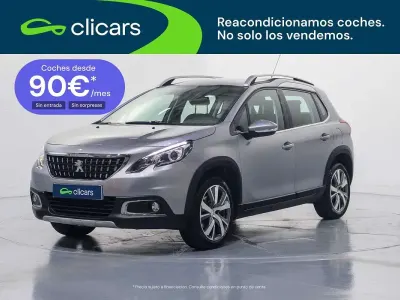 Usado Peugeot 2008 Allure 110 CV (80 kW) 2017 Gris SUV