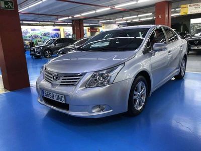 usado Toyota Avensis 1.6 VVT-i Active 97 kW (132 CV)